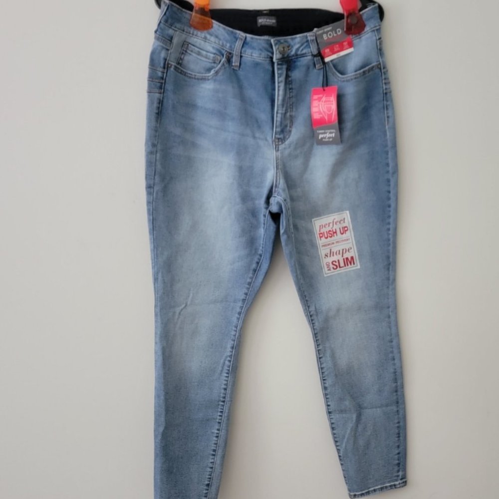 Curvy Skinny Jeans